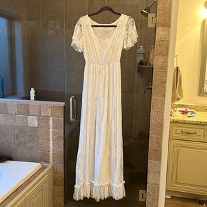 White lace maxi dress